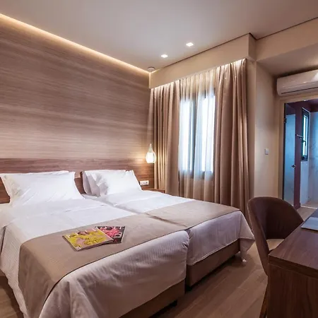 מלון Metropole Urban 4*