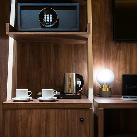 Hotel Metropole Urban 4*